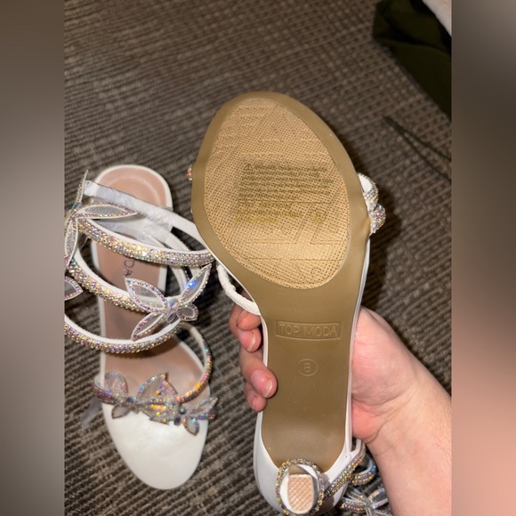 White butterfly heels - Picture 5 of 5